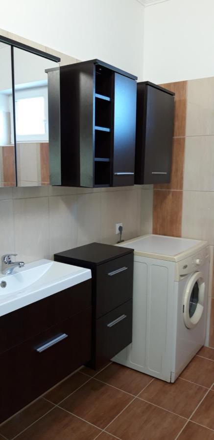 Ildi Apartman Gyenesdias Exterior photo